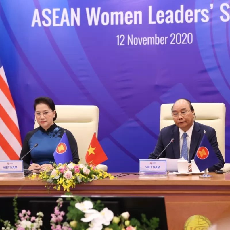 Lãnh đạo các nước ASEAN khẳng định phụ nữ đang là “anh hùng thầm lặng”