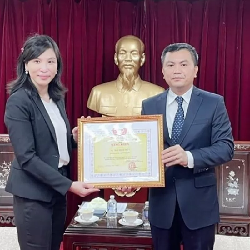 Ghi nhận những đóng góp cho quê hương của Chủ tịch Hiệp hội Đài Việt